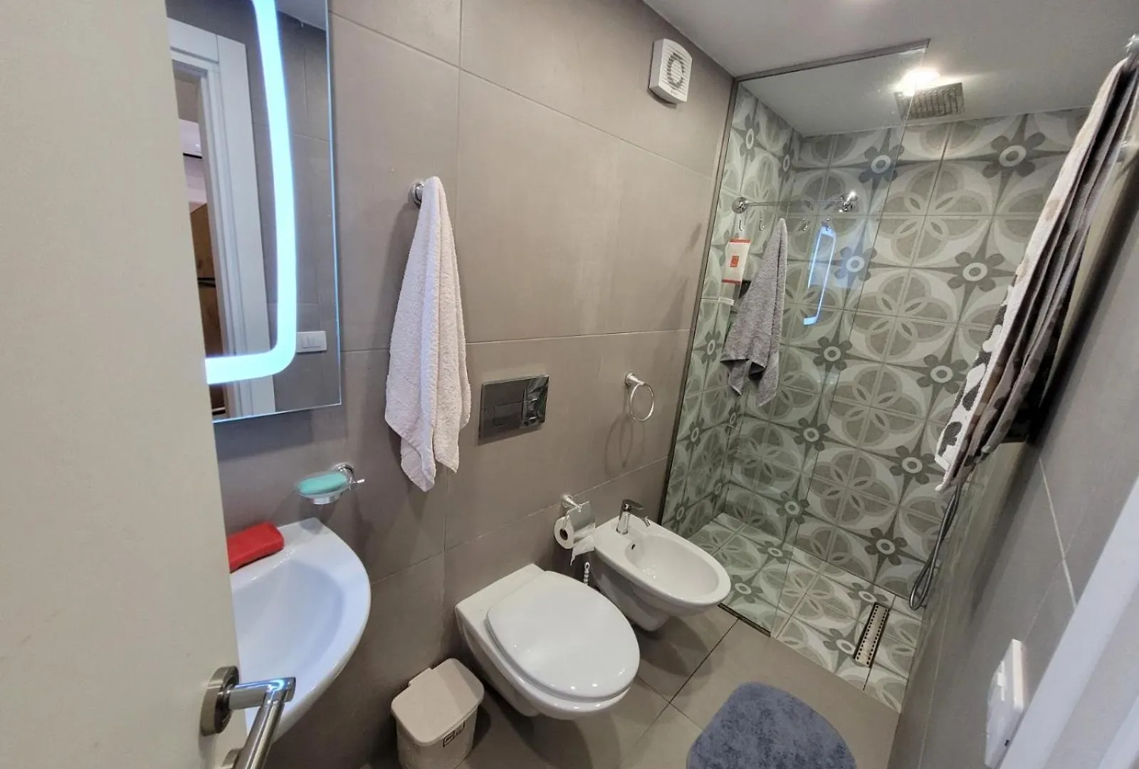 Promenade Duplex Apartments Vlore 0*,  Albania