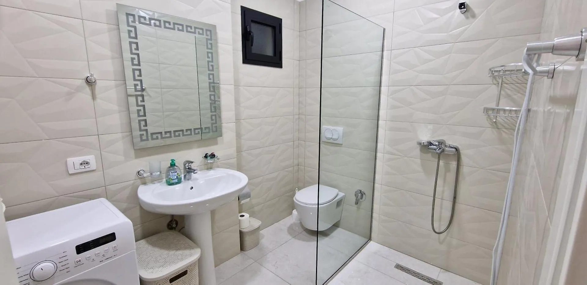 Promenade Duplex Apartments Vlore