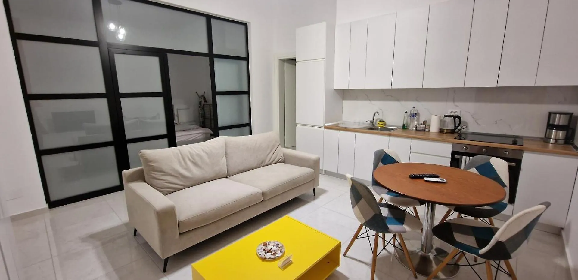Promenade Duplex Apartments Vlore 0*,
